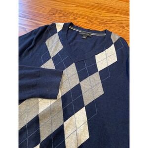 Banana Republic Mens Sweater Large Navy Blue Argyle V-Neck Cashmere Blend Preppy